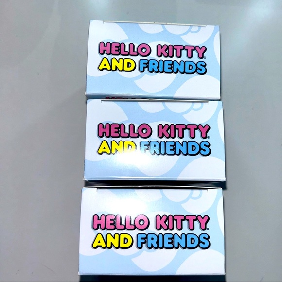 Hello Kitty And Friends Mystery Keychain Boxes🩷 - Picture 9 of 11